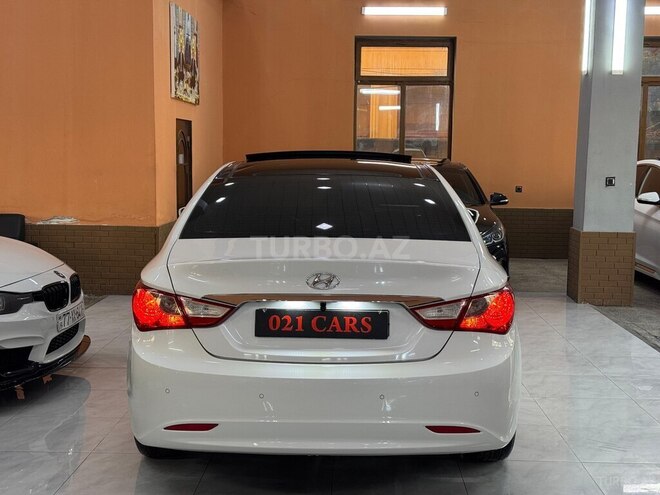 Hyundai Sonata-3