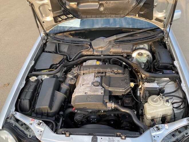 Mercedes E 230 1996, 450,000 km - 2.3 l - Astara