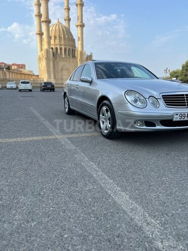 Mercedes E 240 2002, 357,037 km - 2.6 l - Bakı