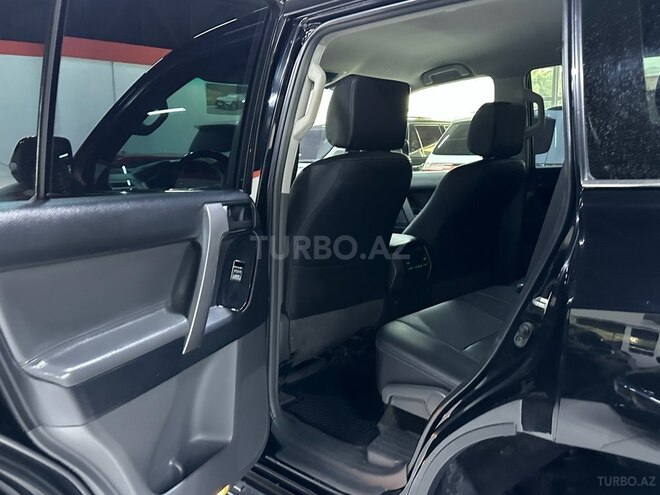 Toyota Land Cruiser Prado-15