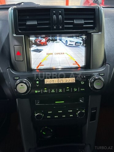 Toyota Land Cruiser Prado-19