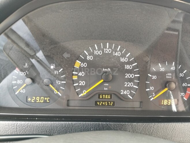 Mercedes C 180 1996, 424,572 km - 1.8 л - Ağcabədi