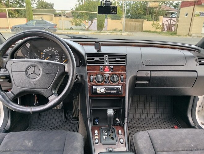 Mercedes C 180 1996, 424,572 km - 1.8 л - Ağcabədi