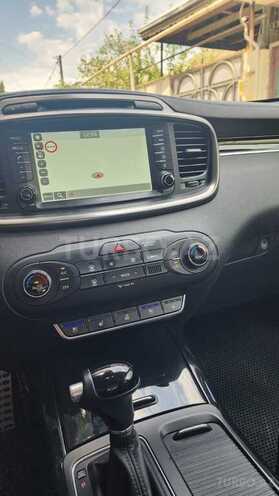Kia Sorento-13