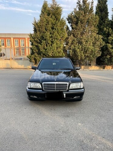 Mercedes C 240 1999, 272,000 km - 2.4 l - Sumqayıt