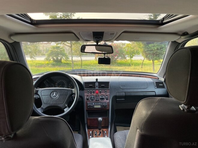Mercedes C 240 1999, 272,000 km - 2.4 l - Sumqayıt