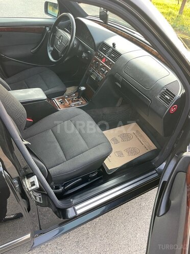 Mercedes C 240 1999, 272,000 km - 2.4 l - Sumqayıt