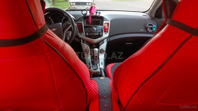 Chevrolet Cruze 2014, 235,678 km - 1.4 l - Qax