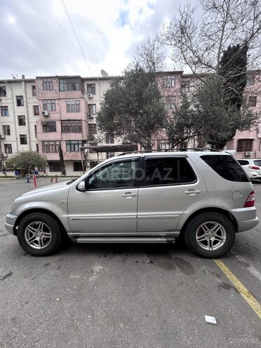 Mercedes ML 320 4MATIC 2000, 305,000 km - 3.2 л - Bakı