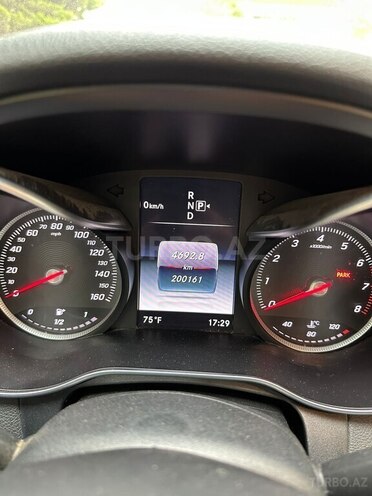 Mercedes C 300-11