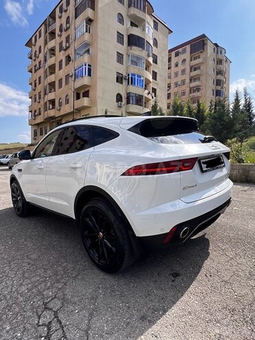 Jaguar E-Pace-3