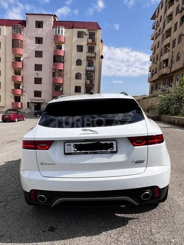 Jaguar E-Pace-5