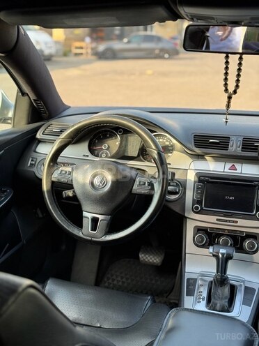 Volkswagen Passat 2009, 269,000 km - 2.0 l - Bakı