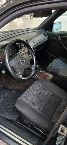 Mercedes C 220 d 2000, 296,000 km - 2.2 л - Bərdə