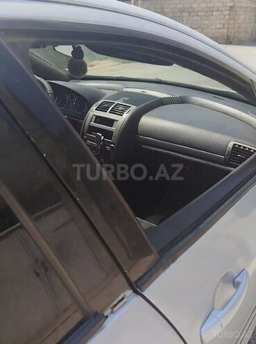 Peugeot 407 2004, 100,000 km - 2.0 l - Siyəzən