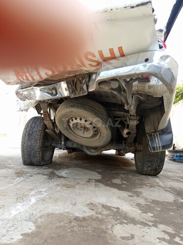 Mitsubishi L200 2013, 420,000 km - 2.5 l - Şirvan