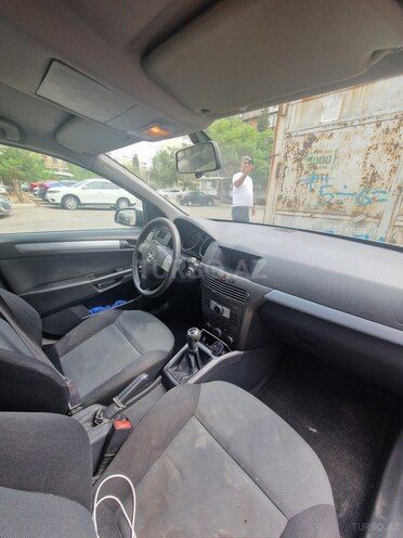 Opel Astra 2005, 281,817 km - 1.4 l - Bakı
