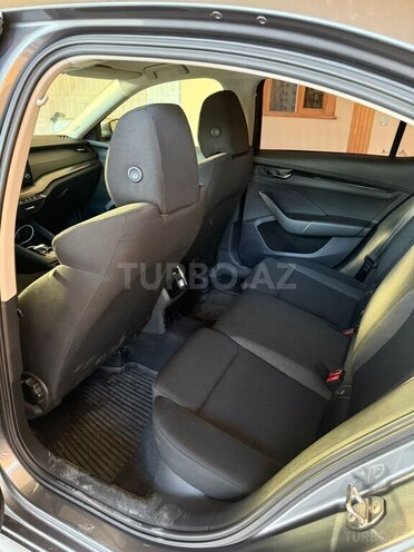 Skoda Octavia-6