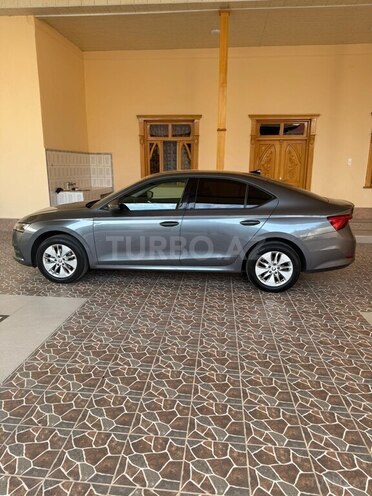 Skoda Octavia-2