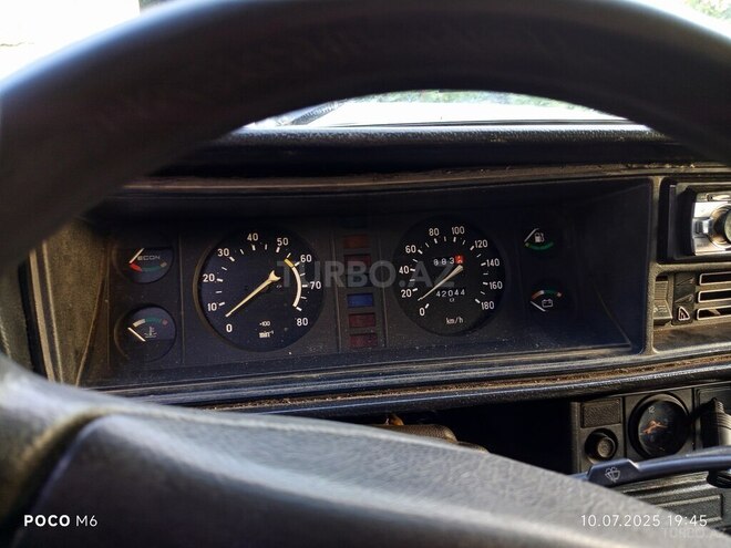 LADA (VAZ) 2107 1987, 150,000 km - 1.5 л - Qax