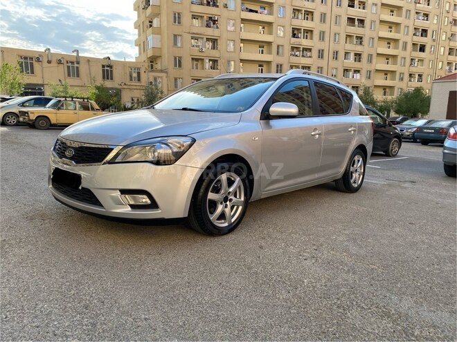 Kia  2010, 348,000 km - 1.6 l - Bakı