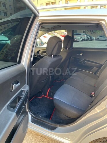 Kia  2010, 348,000 km - 1.6 l - Bakı