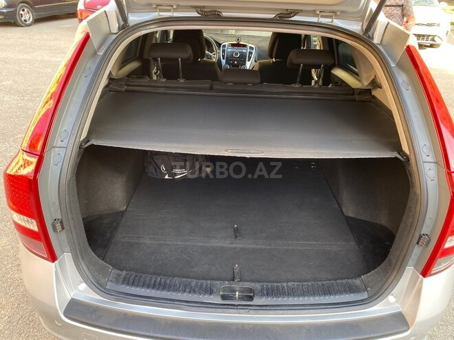 Kia  2010, 348,000 km - 1.6 l - Bakı