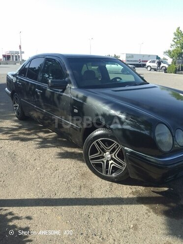Mercedes E 230 1995, 450,000 km - 2.3 l - Sumqayıt