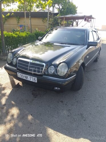Mercedes E 230 1995, 450,000 km - 2.3 l - Sumqayıt
