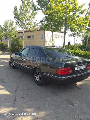 Mercedes E 230 1995, 450,000 km - 2.3 l - Sumqayıt