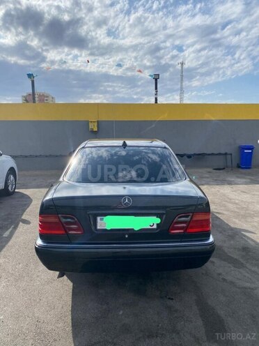 Mercedes E 230 1995, 450,000 km - 2.3 l - Sumqayıt