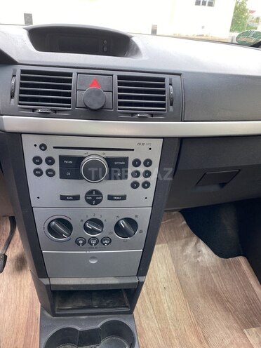 Opel Meriva 2005, 350,000 km - 1.6 l - Yevlax