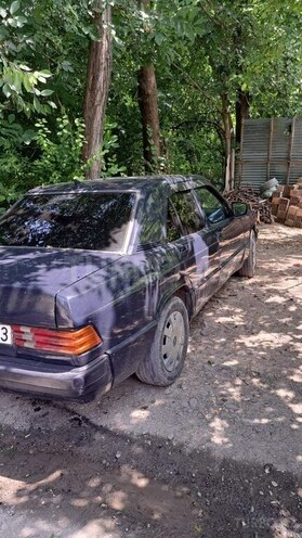 Mercedes 190 1992, 325,635 km - 2.0 l - Tovuz