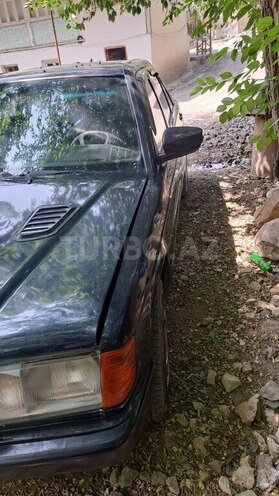 Mercedes 190 1992, 325,635 km - 2.0 l - Tovuz