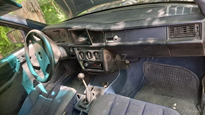 Mercedes 190 1992, 325,635 km - 2.0 l - Tovuz