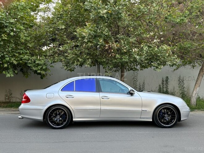 Mercedes E 320 2002, 258,000 km - 3.2 л - Bakı