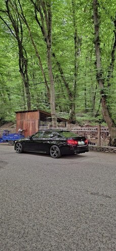 BMW 528-9