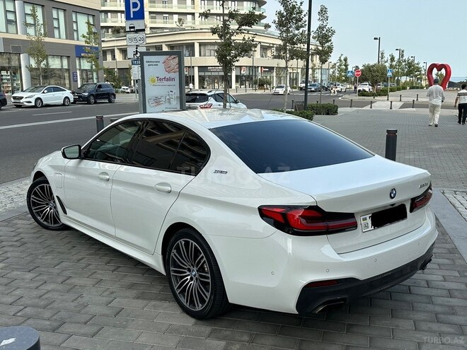 BMW 530e-5