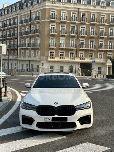 BMW 530e-4