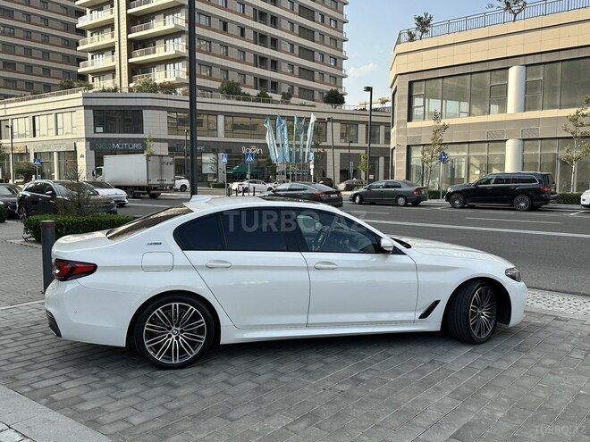 BMW 530e-8