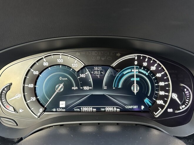 BMW 530e-17