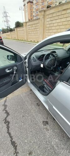 Renault Megane-12