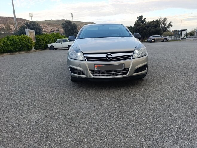 Opel Astra 2009, 226,000 km - 1.4 l - Bakı