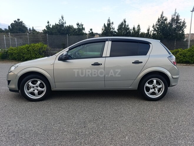 Opel Astra 2009, 226,000 km - 1.4 l - Bakı
