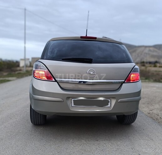 Opel Astra 2009, 226,000 km - 1.4 l - Bakı
