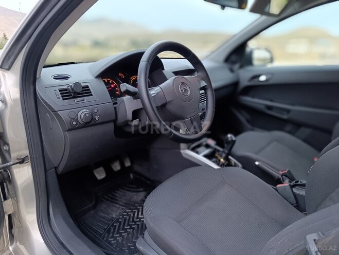 Opel Astra 2009, 226,000 km - 1.4 l - Bakı