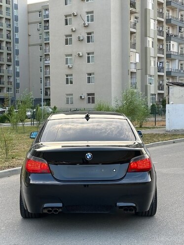 BMW 525 2006, 255,000 km - 2.5 l - Bakı