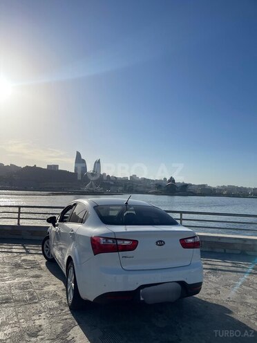 Kia Pride-3