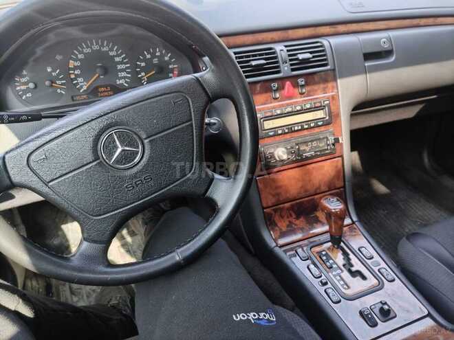 Mercedes E 240 1999, 340,530 km - 2.4 l - Bakı