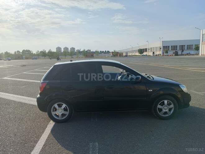 Kia Rio 2007, 284,500 km - 1.4 l - Gəncə
